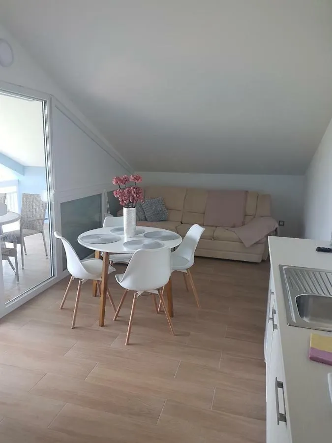 פונטנה Apartmani Ivkovic דירה